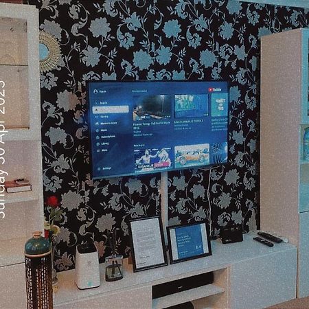 Lovely 2 Bed Flat/Apt In East London- Nice Estate. ダグナム エクステリア 写真