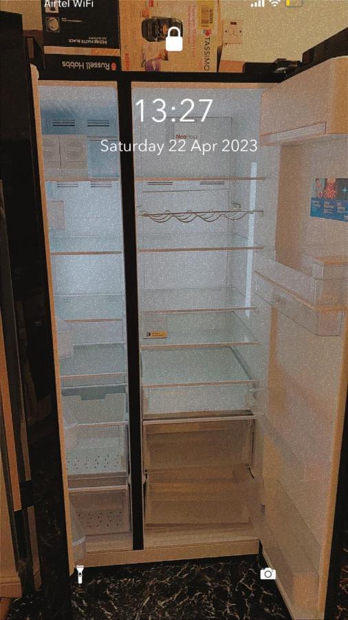 Lovely 2 Bed Flat/Apt In East London- Nice Estate. ダグナム エクステリア 写真